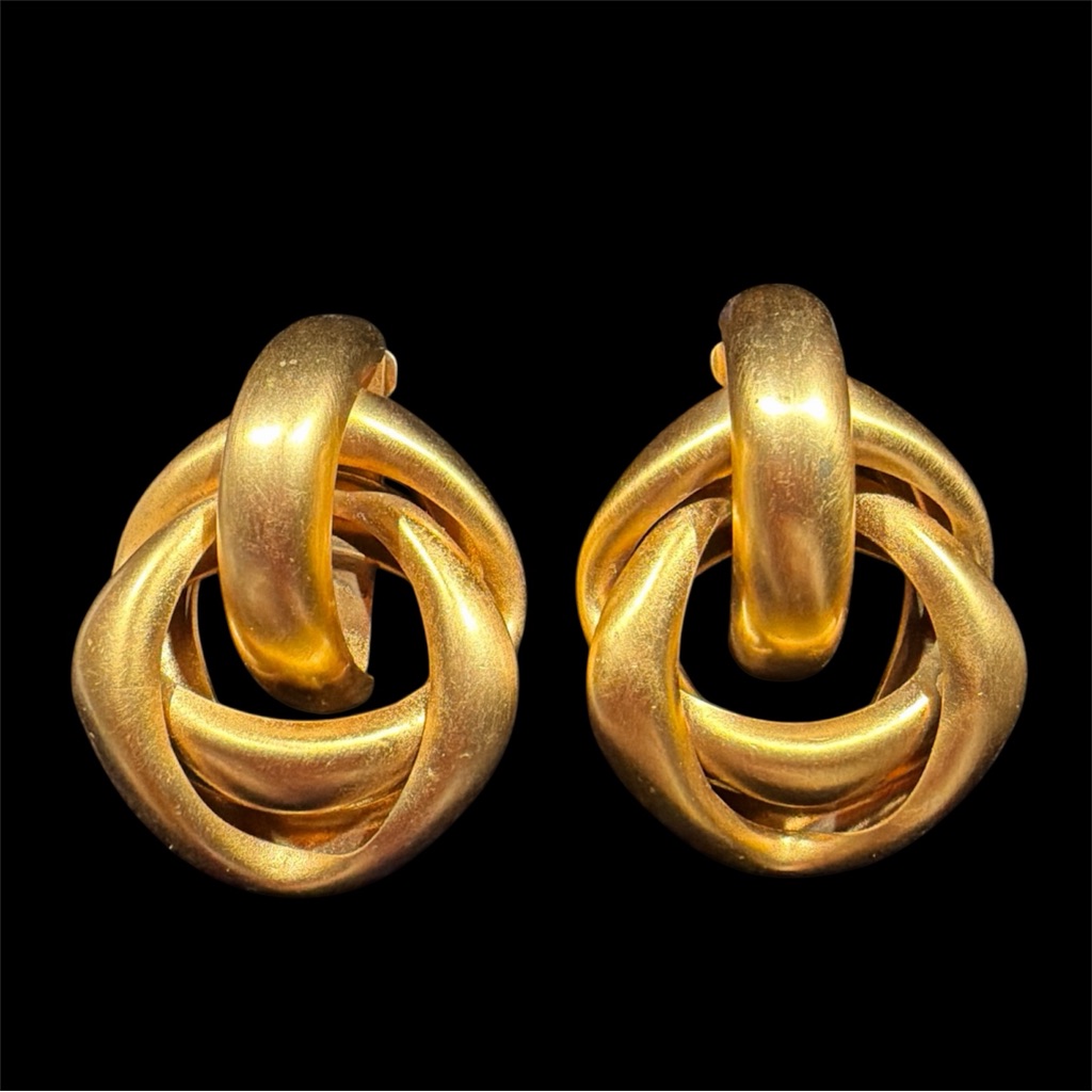 Vintage Oversized Gold-Tone Brushed Knot Clip-On Earrings 86$
